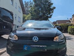Schwarz Gebraucht 2016 VW Golf VII Trendline Kombi | 9.000 € (Guter Preis)