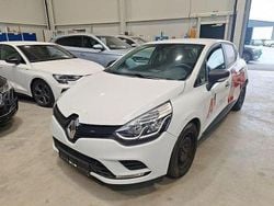 Weiß Gebraucht 2019 Renault Clio IV Limousine | 7.999 € (Guter Preis)