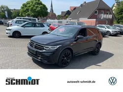 Deep black perleffekt Gebraucht 2022 VW Tiguan Allspace R-line SUV | 38.475 € (Fairer Preis)