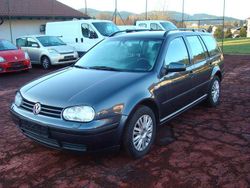 Grau Gebraucht 2001 VW Golf IV Comfortline Kombi | 2.350 € (Fairer Preis)
