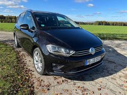 Schwarz Gebraucht 2014 VW Golf Sportsvan Highline Van / Kleinbus | 10.350 € (Fairer Preis)