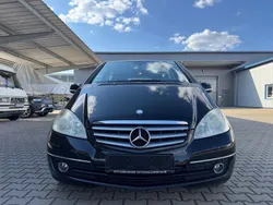 Schwarz Gebraucht 2010 Mercedes A180 Elegance Kleinwagen | 2.350 € (Etwas zu teuer)