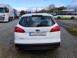Weiß Gebraucht 2017 Ford Focus Kombi | 7.500 €