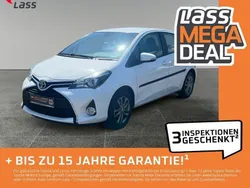 Super white 2 Gebraucht 2015 Toyota Yaris Comfort Limousine | 10.980 € (Etwas zu teuer)