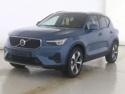 Blau Gebraucht 2024 Volvo XC40 Core SUV | 33.890 € (Superpreis)
