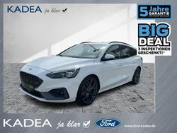 Frostweiß Gebraucht 2022 Ford Focus ST Kombi | 29.480 € (Superpreis)