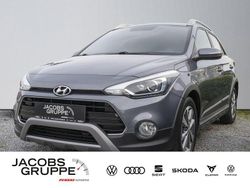 Grau Gebraucht 2018 Hyundai i20 Active Limousine | 10.980 € (Fairer Preis)