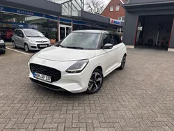 Weiß Gebraucht 2024 Suzuki Swift Comfort+ Limousine | 18.959 € (Fairer Preis)