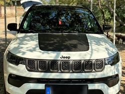 Weiß Gebraucht 2022 Jeep Compass SUV | 23.900 €