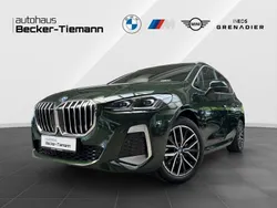 Sanremo green Gebraucht 2024 BMW 230e Active Tourer M Sport Van / Kleinbus | 42.896 € (Guter Preis)