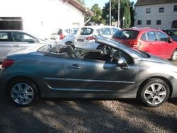 Grau Gebraucht 2013 Peugeot 207 CC Active Cabrio | 5.999 € (Fairer Preis)