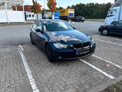 Blau Gebraucht 2005 BMW 320 Limousine | 3.800 € (Etwas zu teuer)