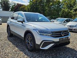 Weiß Gebraucht 2023 VW Tiguan Allspace SUV | 28.500 € (Superpreis)