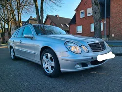 Grau Gebraucht 2003 Mercedes E270 Kombi | 2.950 € (Etwas zu teuer)