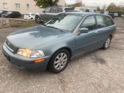 Grün Gebraucht 2004 Volvo V40 Kombi | 2.499 €