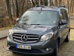 Grau Gebraucht 2017 Mercedes Citan 111 Edition Kombi | 11.990 € (Fairer Preis)