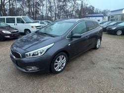 Schwarz Gebraucht 2015 Kia Ceed Sportswagon DREAM-TEAM Edition Kombi | 4.990 € (Fairer Preis)