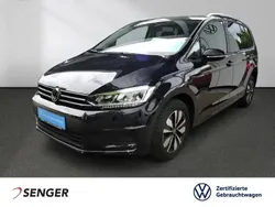 Schwarz Gebraucht 2023 VW Touran Move Van / Kleinbus | 34.980 € (Fairer Preis)