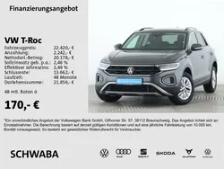 Indiumgrau metallic Gebraucht 2024 VW T-Roc Life SUV | 22.210 € (Guter Preis)