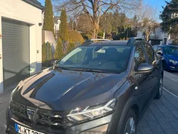 Grau Gebraucht 2022 Dacia Sandero Expression Kleinwagen | 13.000 € (Fairer Preis)