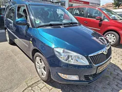 Modra lava/lava blau Gebraucht 2014 Skoda Roomster Fresh Kombi | 6.990 € (Fairer Preis)
