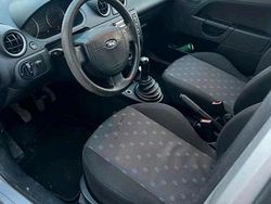 Gebraucht 2005 Ford Fiesta Kleinwagen | 1.050 €