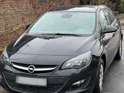 Schwarz Gebraucht 2014 Opel Astra Energy Kombi | 3.500 € (Superpreis)