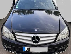 Schwarz Gebraucht 2007 Mercedes C220 Avantgarde Limousine | 5.999 € (Fairer Preis)