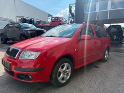 Rot Gebraucht 2006 Skoda Fabia Elegance Kleinwagen | 2.999 € (Fairer Preis)