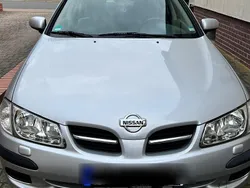 Silber Gebraucht 2002 Nissan Almera Kleinwagen | 800 € (Guter Preis)