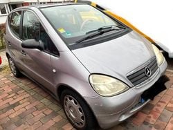 Silber Gebraucht 1999 Mercedes A140 Classic Van / Kleinbus | 550 € (Superpreis)