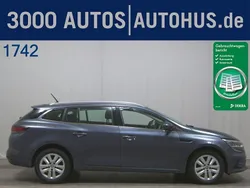 Grau Gebraucht 2022 Renault Mégane IV Life Limousine | 13.680 € (Superpreis)