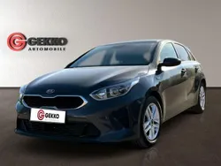Grau Gebraucht 2021 Kia Ceed Active Limousine | 15.249 € (Fairer Preis)