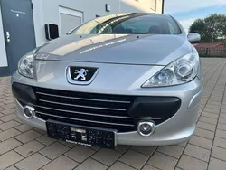 Silber Gebraucht 2005 Peugeot 307 CC Tendance Cabrio | 3.999 € (Fairer Preis)