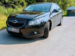 Schwarz Gebraucht 2011 Chevrolet Cruze Limousine | 3.400 € (Etwas zu teuer)