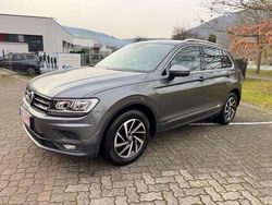 Grau Gebraucht 2018 VW Tiguan Join SUV | 15.900 € (Etwas zu teuer)