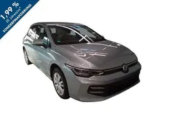 Oyster silver metallic (metallic) Gebraucht 2024 VW Golf VIII Life Limousine | 25.300 € (Fairer Preis)