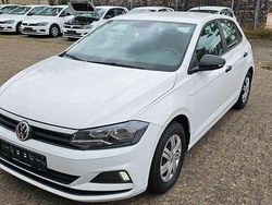 Weiß Gebraucht 2018 VW Polo Trendline Limousine | 6.990 € (Fairer Preis)