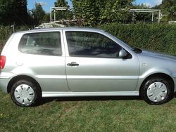 Silber Gebraucht 2000 VW Polo Kleinwagen | 999 € (Fairer Preis)