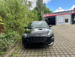 Schwarz Gebraucht 2022 Ford Kuga ST-Line SUV | 25.500 € (Etwas zu teuer)