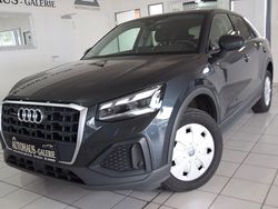 Grau Gebraucht 2021 Audi Q2 SUV | 19.999 €