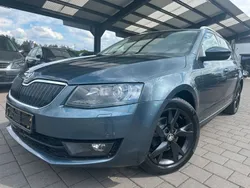 Grau Gebraucht 2015 Skoda Octavia Limousine | 9.700 € (Fairer Preis)