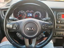 Weiß Gebraucht 2013 Kia Carens Edition 7 Van / Kleinbus | 5.444 € (Guter Preis)