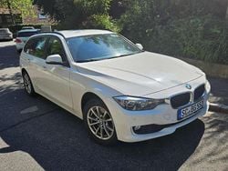 Weiß Gebraucht 2012 BMW 320 Sport Line Kombi | 7.490 € (Superpreis)