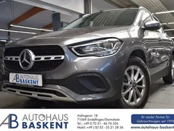 Grau Gebraucht 2021 Mercedes GLA200 SUV | 29.999 € (Guter Preis)