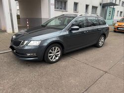 Grau Gebraucht 2017 Skoda Octavia Ambition Kombi | 11.900 € (Fairer Preis)