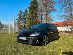 Schwarz Gebraucht 2010 VW Golf VI GTI Coupé | 8.700 €