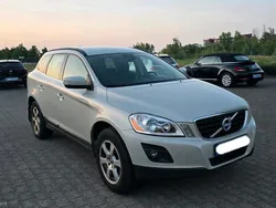Silber Gebraucht 2010 Volvo XC60 SUV | 7.350 € (Fairer Preis)