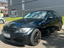 Schwarz Gebraucht 2006 BMW 320 Limousine | 2.500 € (Superpreis)