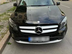 Schwarz Gebraucht 2016 Mercedes GLA180 SUV | 14.800 € (Fairer Preis)